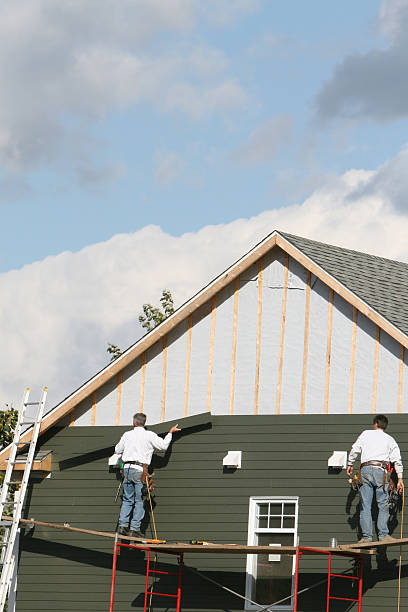 How To Choose The Right Materials for Your Siding Installation in 'Camp Pendleton South, CA